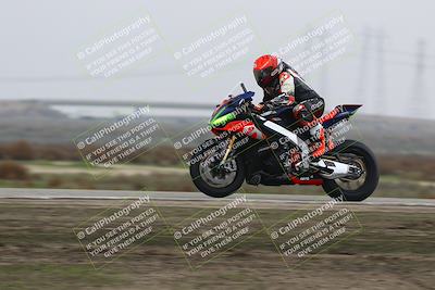 media/Nov-29-2025-TrackDaz (Sat) [[10ae2d9bce]]/A Group/Session 4 (Wheelie Bump)/